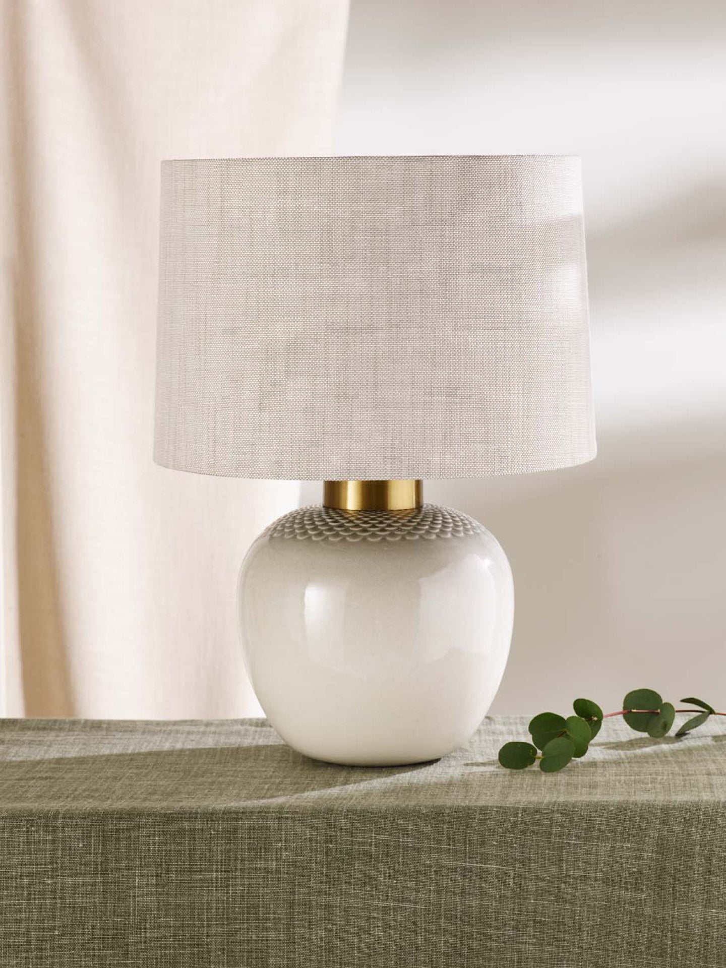 Alba Table Lamp