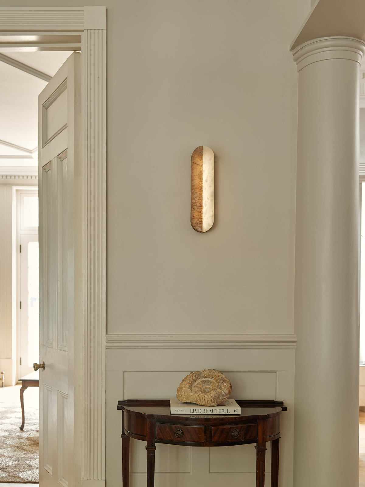 Dua Oval Wall Light